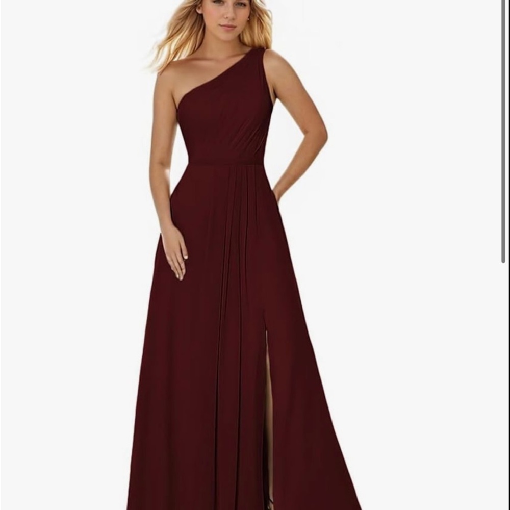 Elegant One-Shoulder Burgundy Gown - Picture 1 of 1